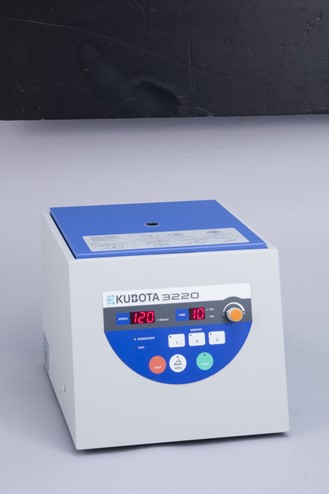 Micro Hematocrit Centrifuge צנטריפוגה המטוקריט מדגם 3220